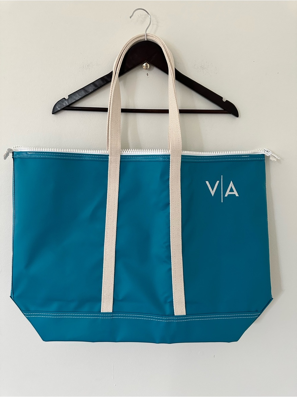 MARK & GRAHAM X STEELE WATERPROOF ZIP-TOP family beach tote large sea glass NWT